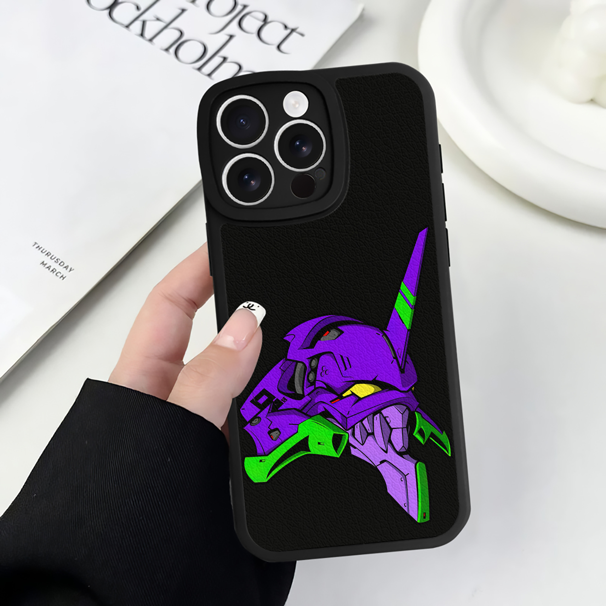 （画像用） EVA 新世紀エヴァンゲリオン 【iPhone 16シリーズ対応】シリコンスマホケース（レザー調） 材質：シリコン